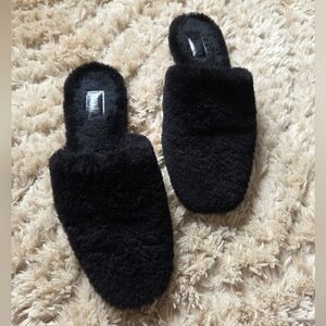 Aeyde Kelly Shearling Slippers 38